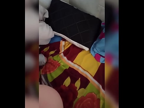 ❤️ Ҳамҳуҷраи ман дар хона танҳо мемонад, зеро шавҳараш ба рухсатӣ меравад ва ман аз фурсат истифода бурда, ӯро сиҳат мекунам ва харашро аз шир пур мекунам ❤️  Секс  дар tg.filmexxx18.ru ☑