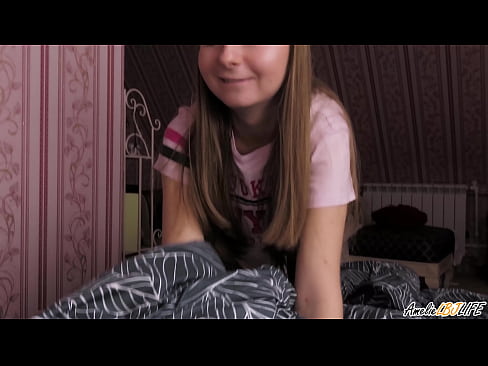 ❤️ Blondie БФФ-и худро амиқ мехӯрад ва дар даҳони худ кончатро мегирад ❤️  Секс  дар tg.filmexxx18.ru ☑